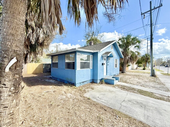 Building Photo - 1914 31st St S