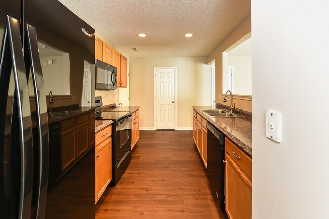 Building Photo - 7333 Brighton Hill Ln
