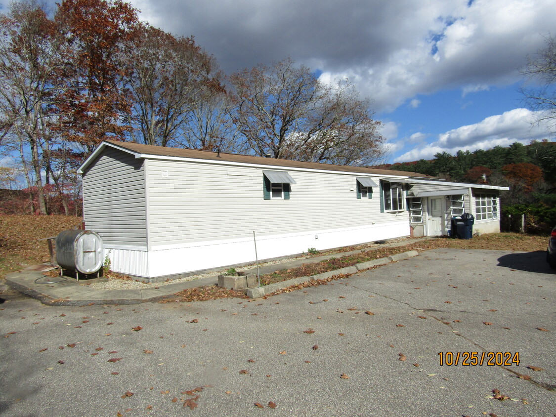 Primary Photo - 220 Chaplin Rd