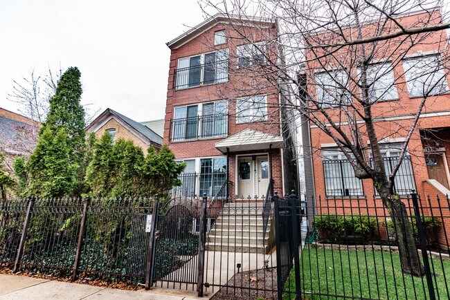 Foto del edificio - 1312 N Campbell Ave