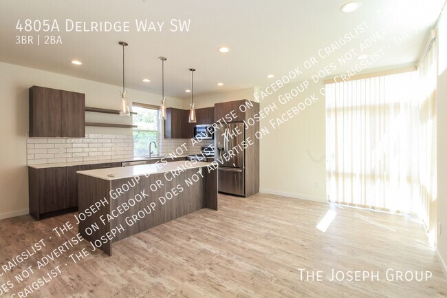 Foto del edificio - 4805 Delridge Wy SW