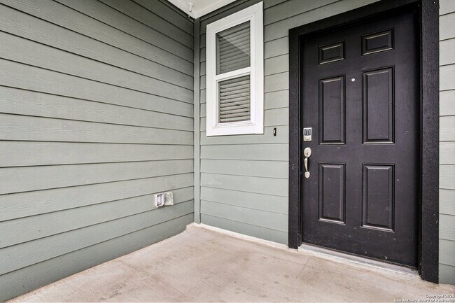 Foto del edificio - 4422 Chandler Rd