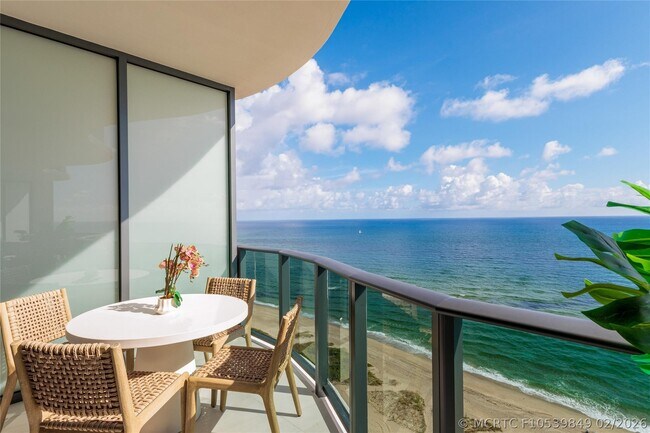 Foto del edificio - 900 N Ocean Blvd