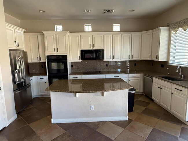 Foto del edificio - 25817 N 50th Ln