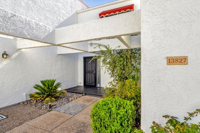 Foto del edificio - 13827 North 42nd Pl