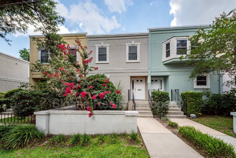 Foto principal - 854 Colony Dr