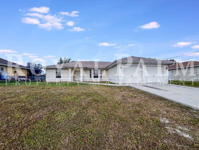 Foto del edificio - New Year, New House? 3BR/2BA Lehigh Acres Home with Garage, Lawn Care, and Big Main Character Energy