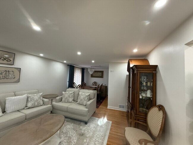 Foto del edificio - 5530 W 91st St