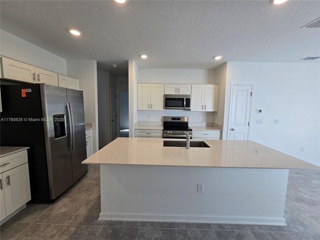 Building Photo - 5814 Le Marin Wy