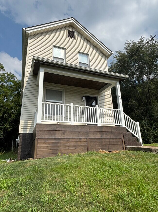 Foto del edificio - 3628 Idlewild Ave