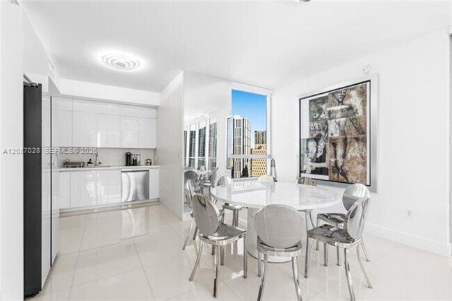 Foto del edificio - 90 SW 3rd St