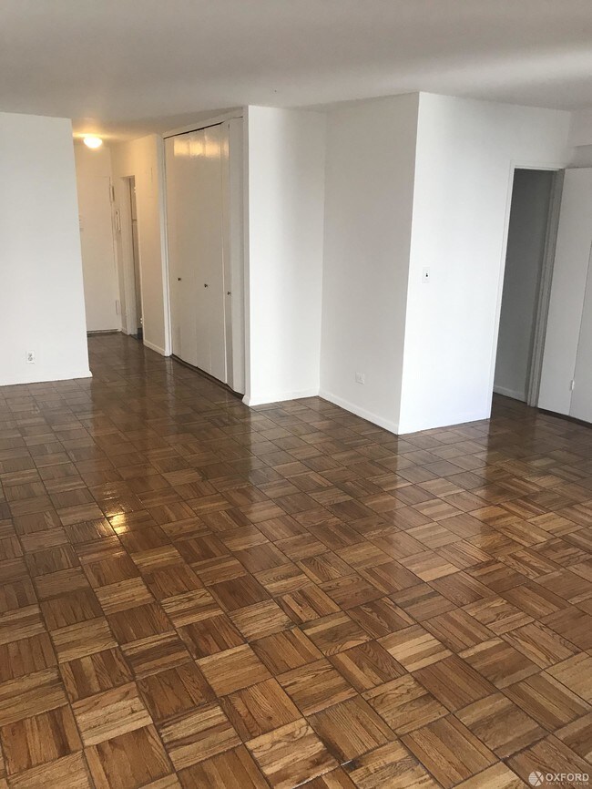 Building Photo - East 86th Street