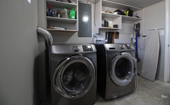 Foto del edificio - 1474 N 375 W