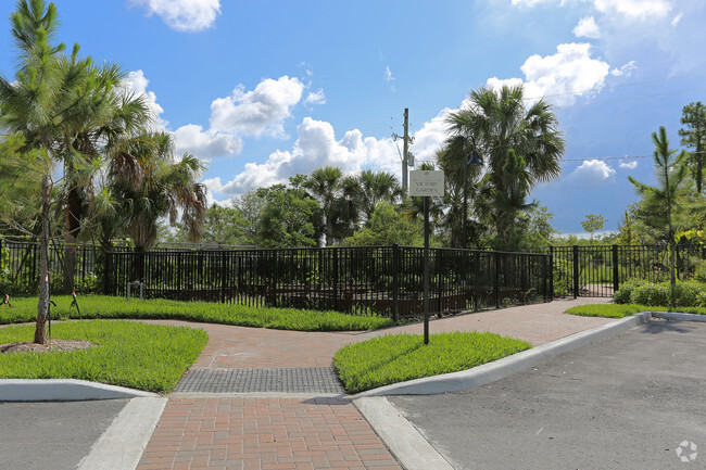 Foto del edificio - The Preserve Cypress Hammock