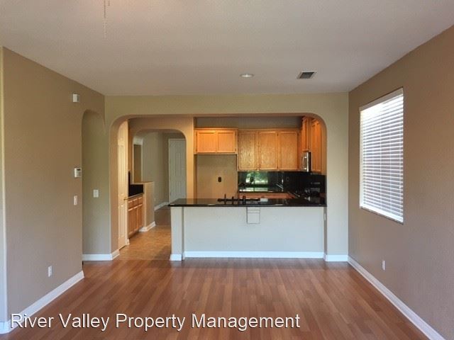 Building Photo - 4 br, 2 bath House - 5694 Overleaf Way