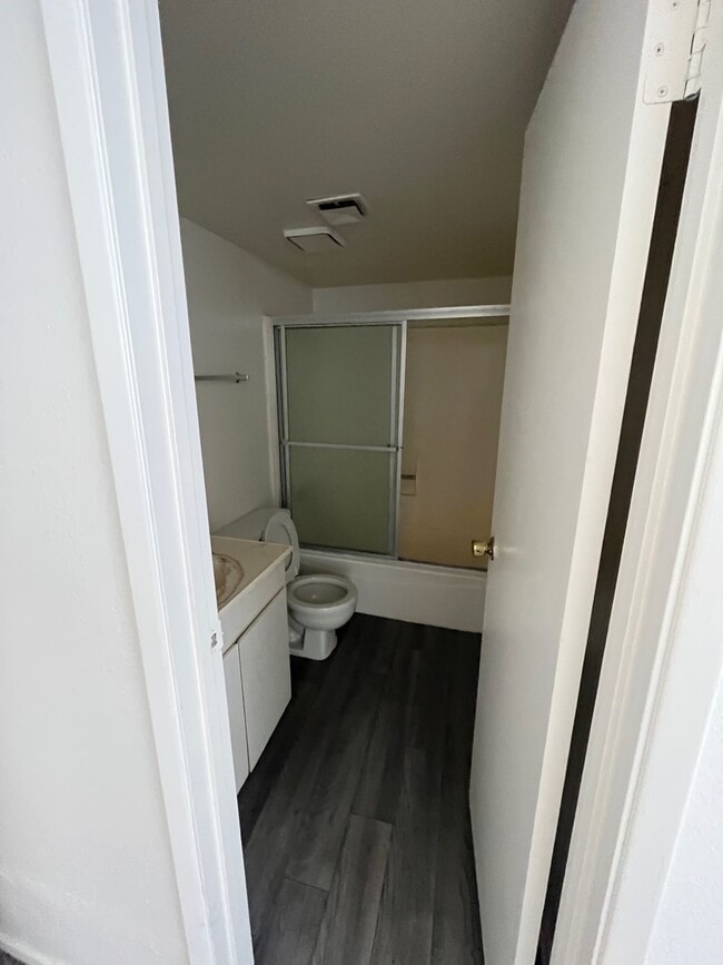 Building Photo - Chandll Apartments