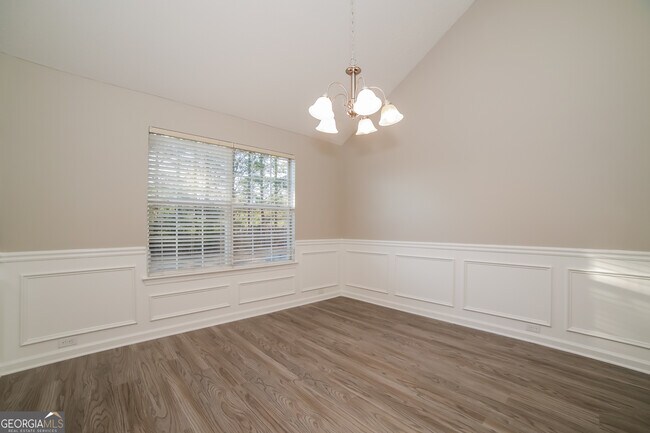 Foto del edificio - 4231 Butternut Pl