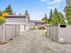 Building Photo - 24919-24940 40 Ave