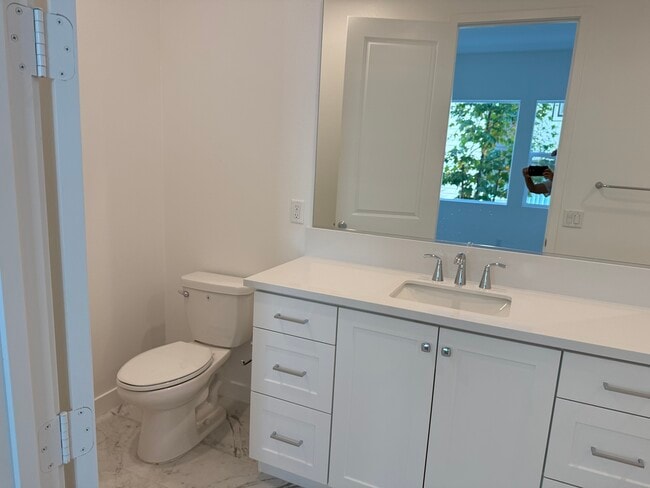 Foto del edificio - 26849 Laurel Mountain Loop