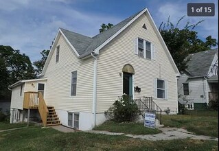 Building Photo - 701 Hickman Ave