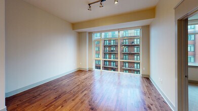 Interior Photo - TEN20