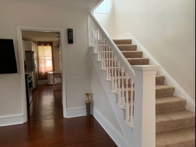 Foto del edificio - 2818 Dupont Ave N