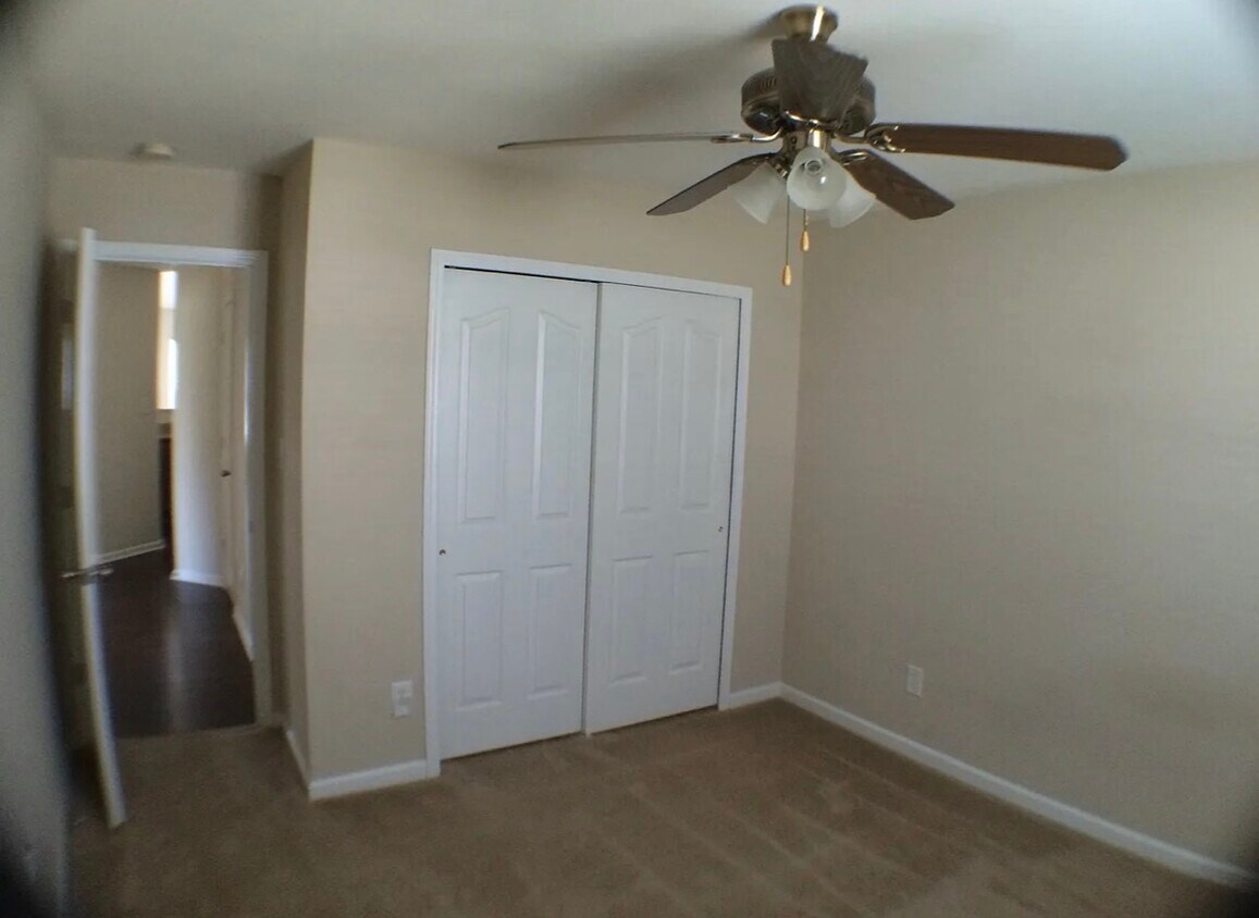 Building Photo - 3926 Hunter Hill Ln