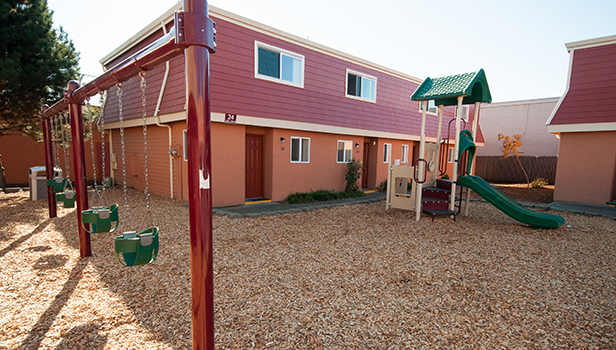 Primary Photo - Sunset Gardens Apartments