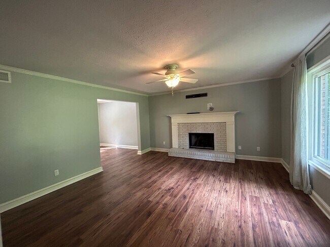 Foto del edificio - 102 Shawville Ln