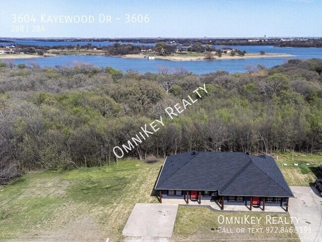 Foto del edificio - 3604 Kayewood Dr