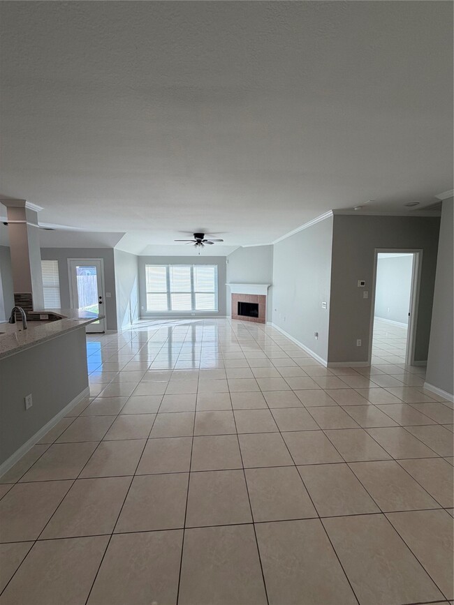 Foto del edificio - 2723 Acacia Fair Ln