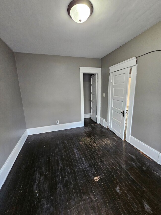 Building Photo - Rathbun7206