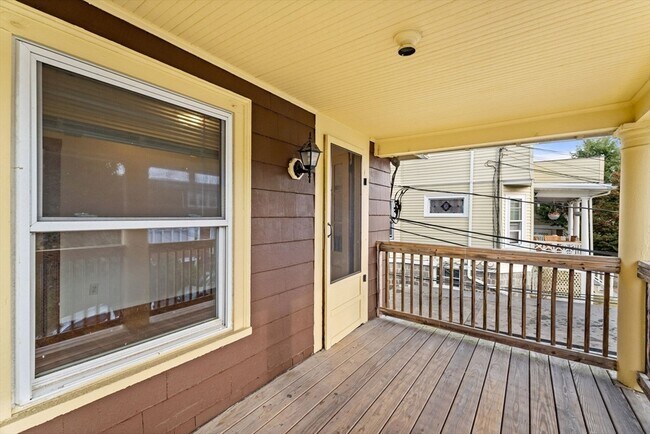 Building Photo - 25 Tip Top St