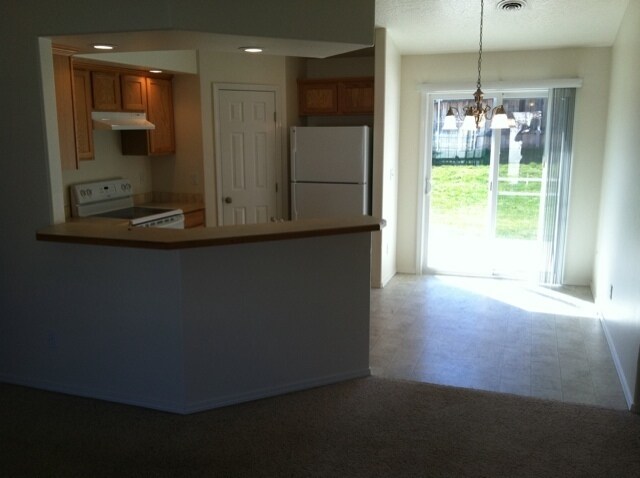 Foto del edificio - Beautiful 4-Bed Home in Quiet Creekwood Subdivision – High Convenience, Low Stress!