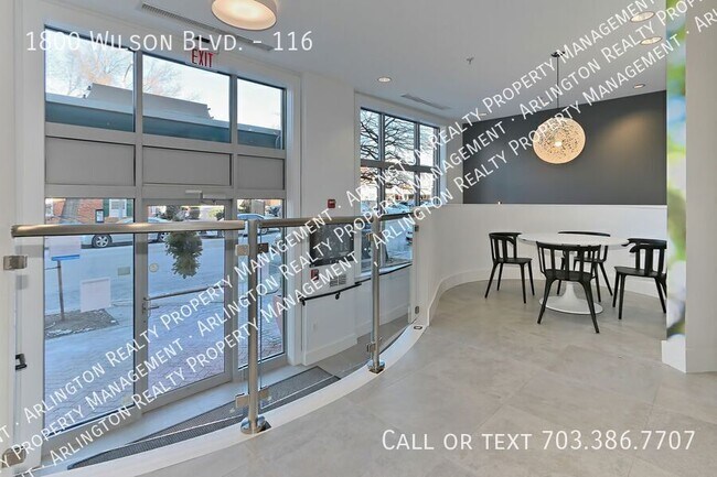 Photo - 1800 Wilson Blvd House
