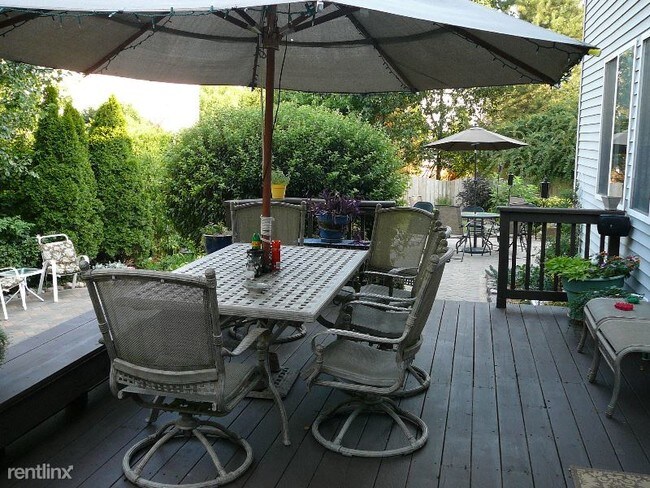 Foto del edificio - 5 br, 3 bath House - 6010 Sanders Ct