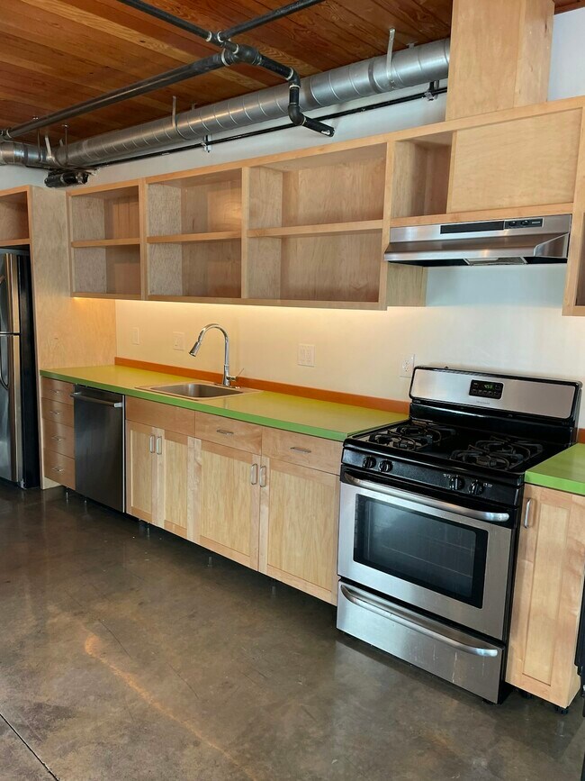 Foto del edificio - 8777 N Lombard St