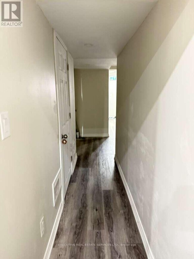 Photo du bâtiment - 40 Roulette Cres