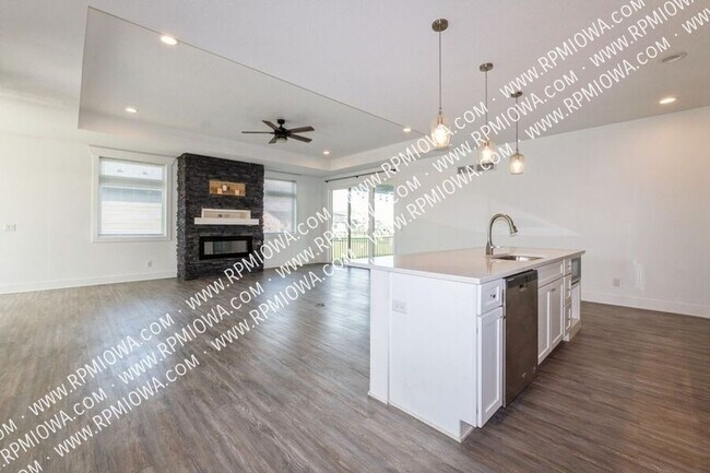 Foto del edificio - 1408 NW Spruce Dr