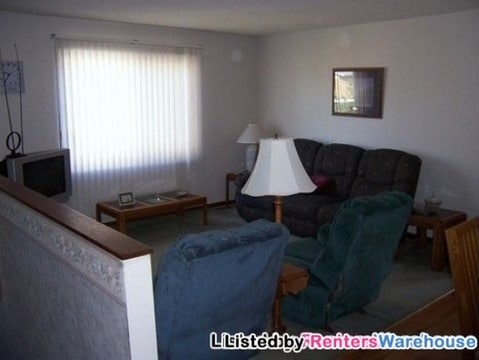 Building Photo - 531 Tiffany Dr