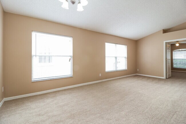 Foto del edificio - 1524 Lalique Ln