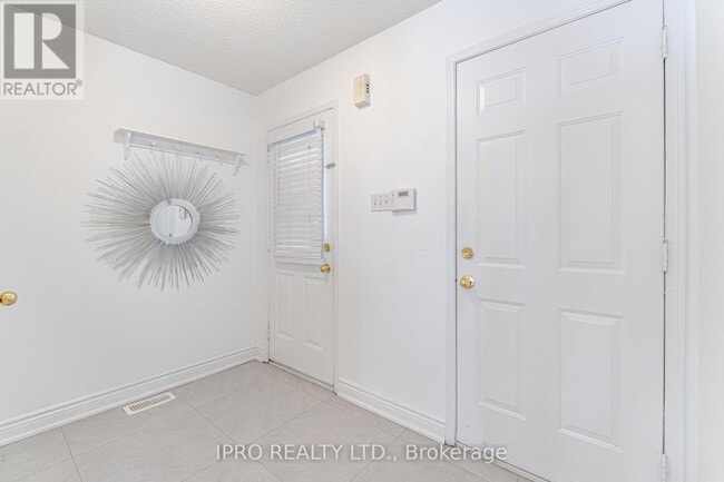 Building Photo - 5410 Sweetgrass Gate
