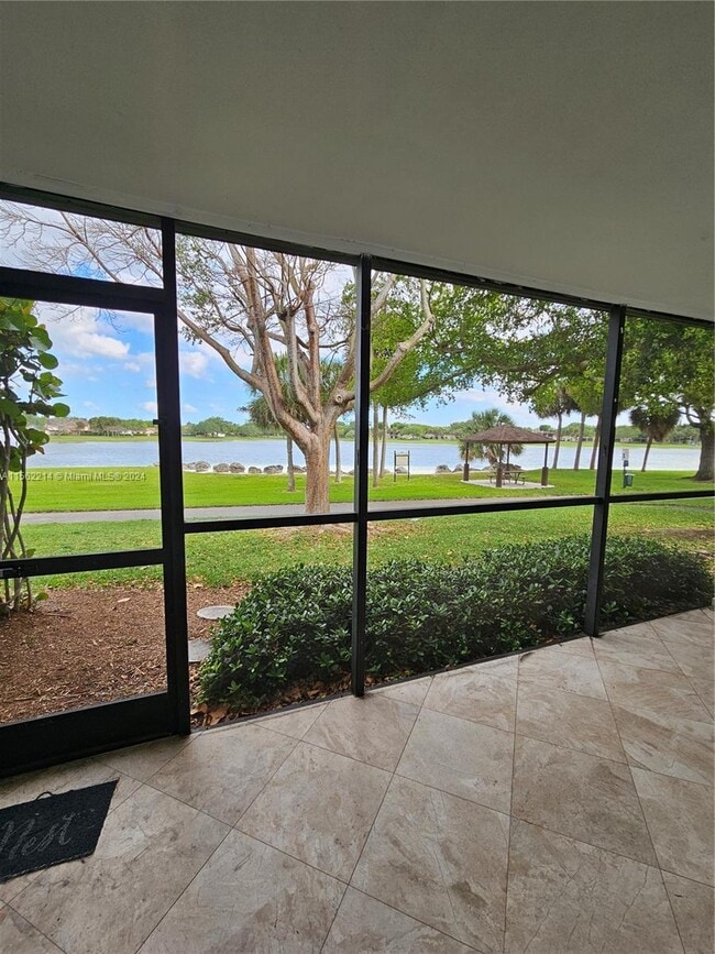 Building Photo - 9719 Hammocks Blvd