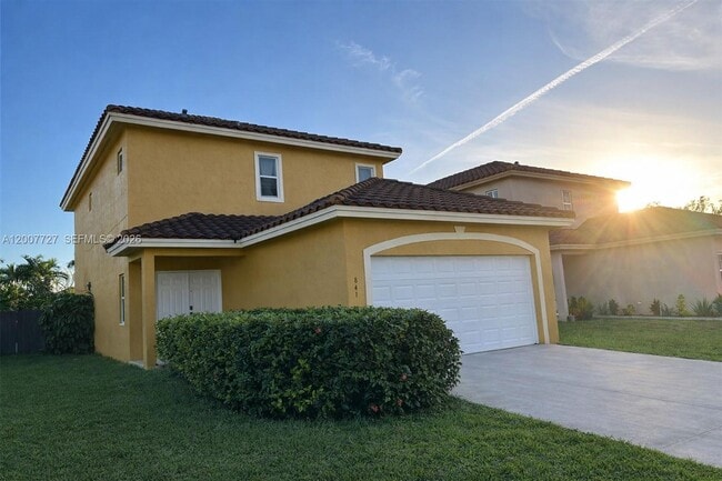 Foto del edificio - 841 SW 6th St