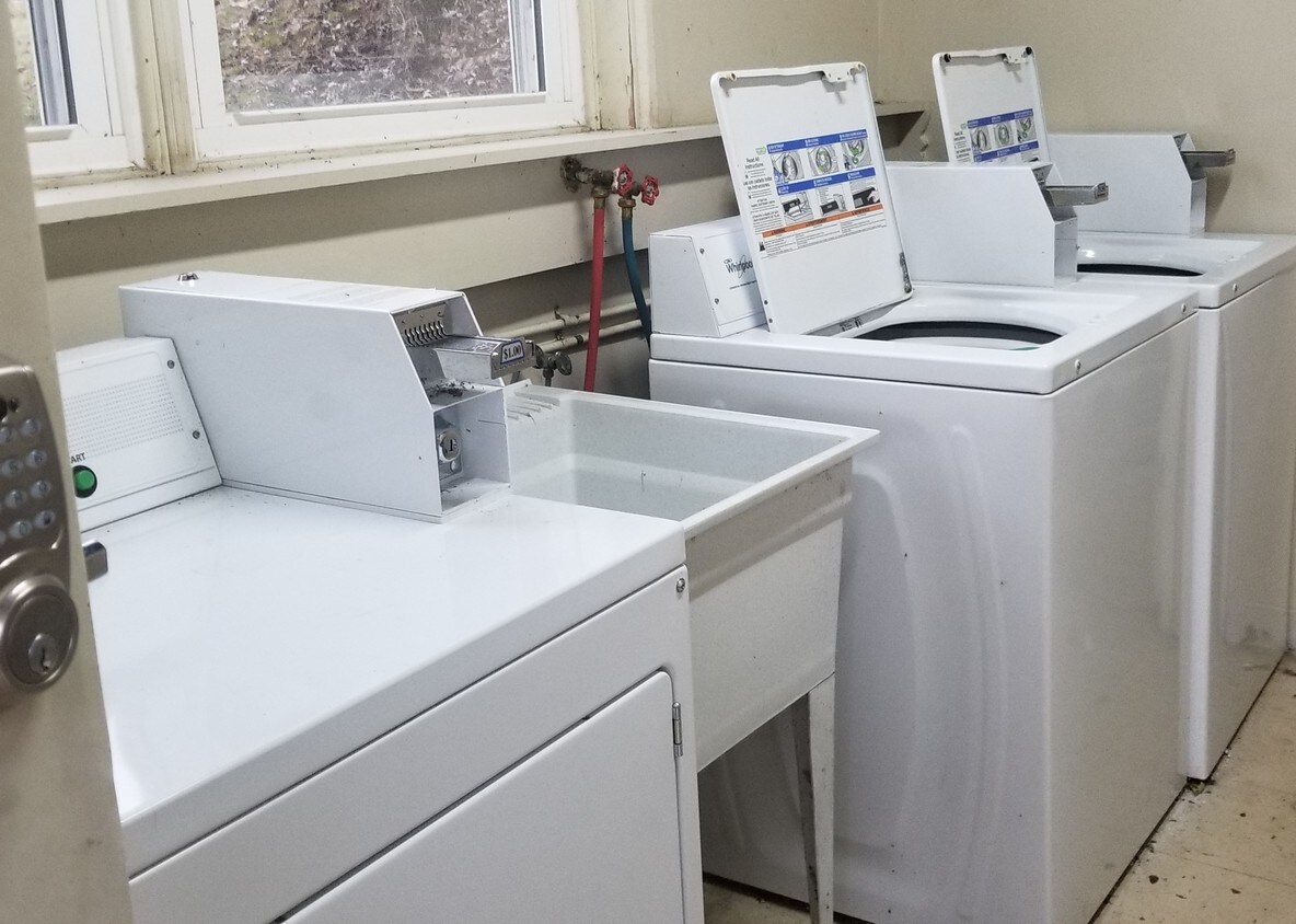 Building Photo - 111 Terrace Ct