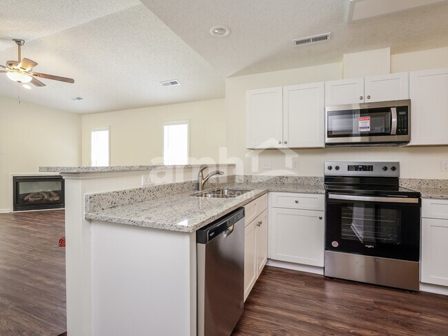 Foto del edificio - 5835 Regent Village Dr