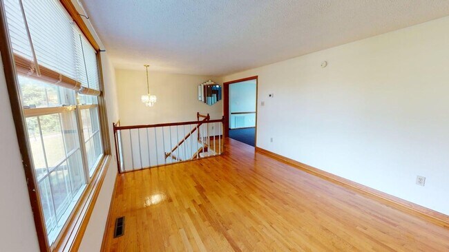 Foto del edificio - 975 Murray Ln