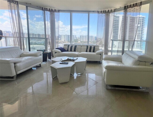 Foto del edificio - 16699 Collins Ave