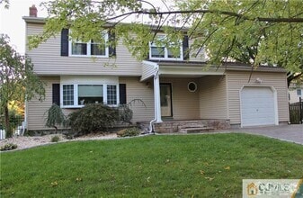 Building Photo - 14 Everton Dr
