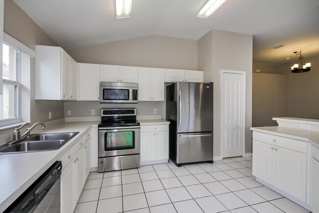 Foto del edificio - 9801 Laurel Ledge Dr